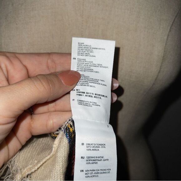 New‎ Aldo Plaid Open Scarf - Picture 2 of 4